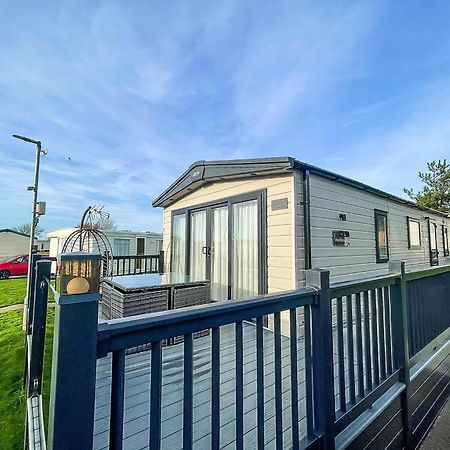 Benacre Stunning 8 Berth Caravan With Decking At Kessingland Beach Ref 90017D מראה חיצוני תמונה